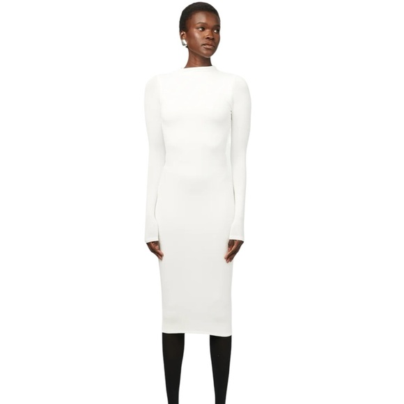 naked wardrobe Dresses & Skirts - Naked Wardrobe Women's Simple. Minimal. Classic.Bodycon finish Dress Size M
